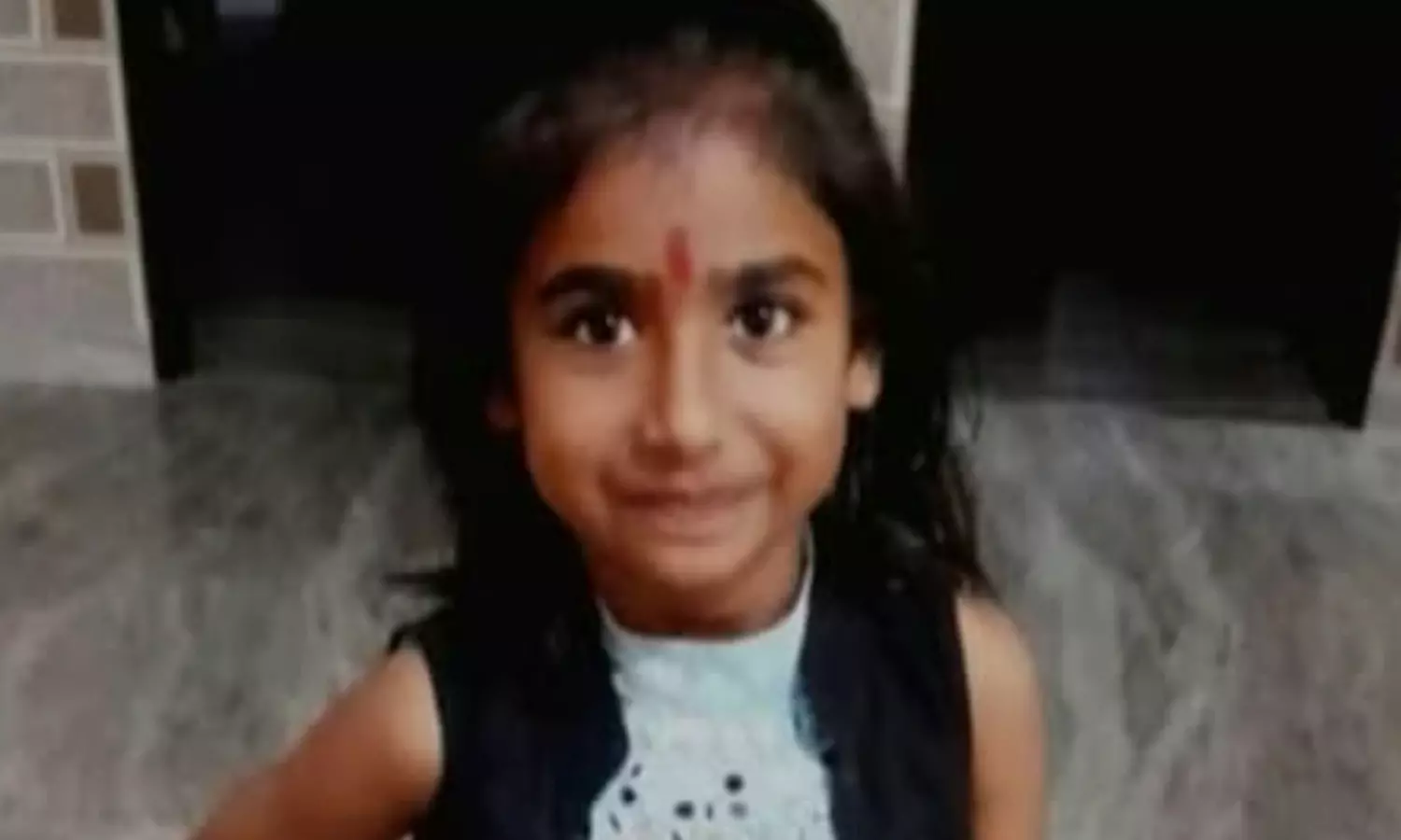 ராஜஸ்தானில் பள்ளி வகுப்பறையில் மயங்கி விழுந்த சிறுமி- மாரடைப்பால் உயிரிழந்த சோகம்