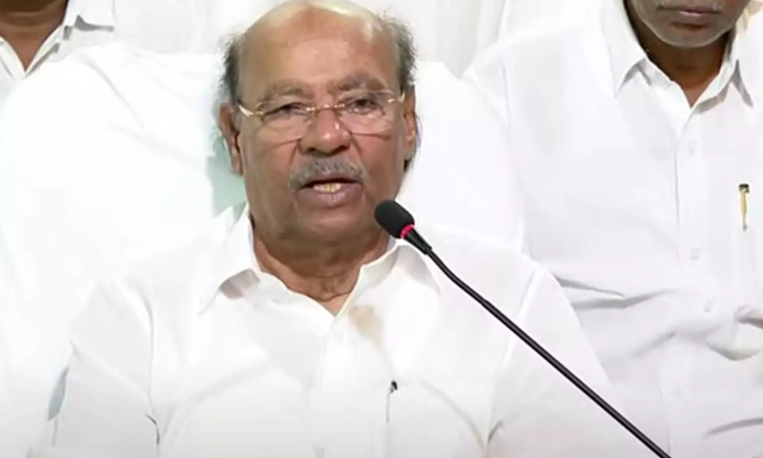 ஒட்டுக்கேட்பு கருவி விவகாரம்: 2 நாட்களில் முடிவு கிடைக்கும் - ராமதாஸ் ஒட்டுக்கேட்பு கருவி விவகாரம்: 2 நாட்களில் முடிவு கிடைக்கும் - ராமதாஸ்