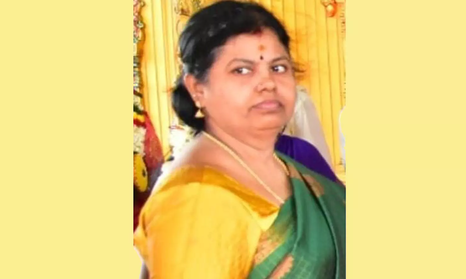 கோவிலை இந்துசமய அறநிலையத்துறைக்கு மாற்ற ரூ.1½ லட்சம் லஞ்சம் - உதவி ஆணையர் கைது