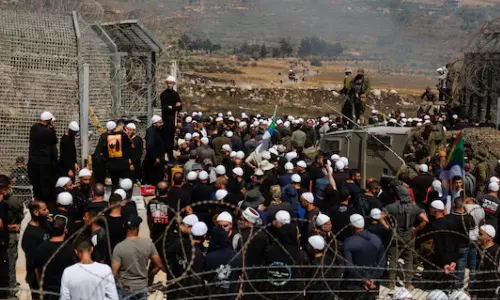 சிரியா: உள்நாட்டு மோதல் நிறுத்தம் - படைகளை திரும்பப்பெற்ற அரசு