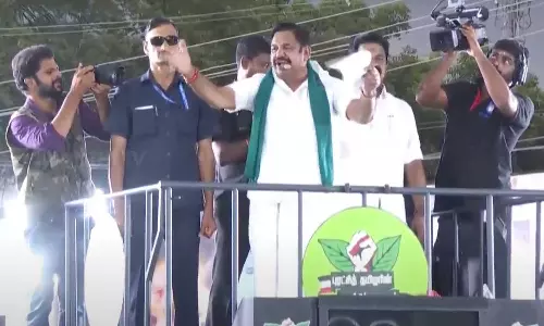 கதவை தட்டி தட்டி உறுப்பினர்களை சேர்க்கும் நிலைக்கு தள்ளப்பட்டுள்ளது திமுக:  எடப்பாடி பழனிசாமி