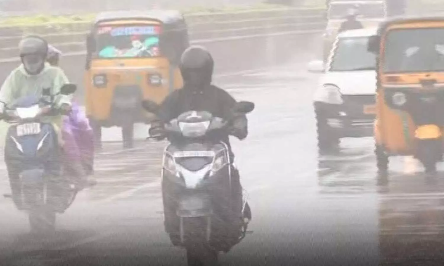 சென்னையின் பல்வேறு பகுதிகளில் பரவலாக மழை சென்னையின் பல்வேறு பகுதிகளில் பரவலாக மழை