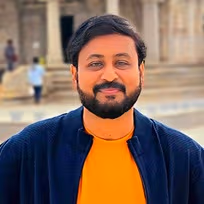 வி தினேஷ்