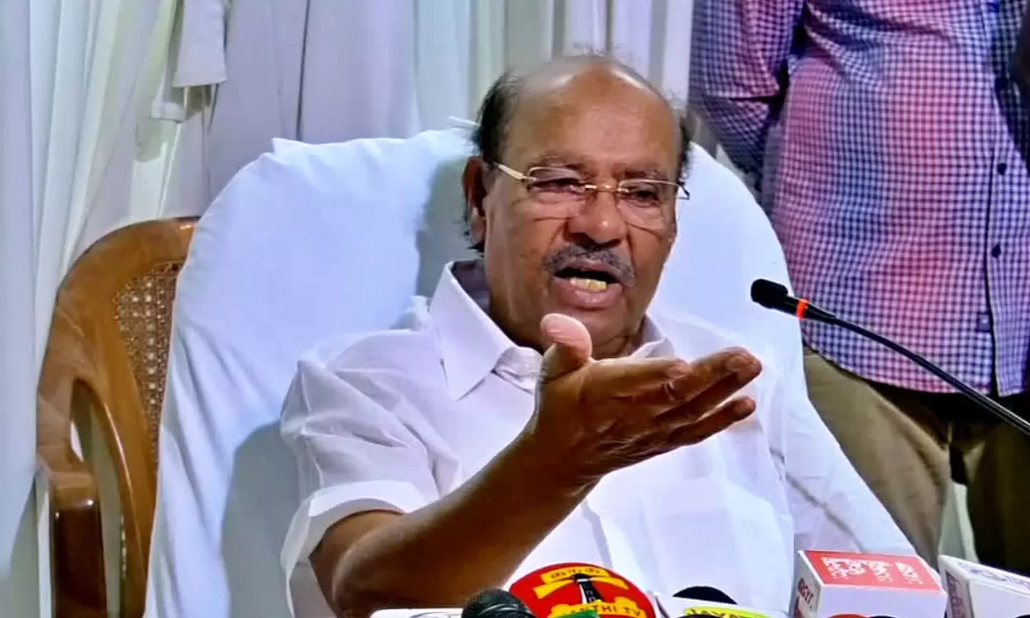 3 பா.ம.க. எம்எல்ஏக்கள் இடைநீக்கம்- ராமதாஸ் தரப்பு அறிவிப்பு 3 பா.ம.க. எம்எல்ஏக்கள் இடைநீக்கம்- ராமதாஸ் தரப்பு அறிவிப்பு