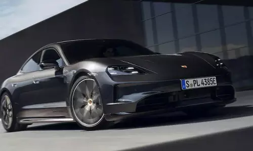 ரூ. 2.07 கோடி விலையில் புதிய போர்ஷே கார் அறிமுகம் - என்னென்ன ஸ்பெஷல் தெரியுமா?