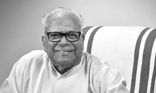 கேரள மாநில முன்னாள் முதல்வர் அச்சுதானந்தன் காலமானார்