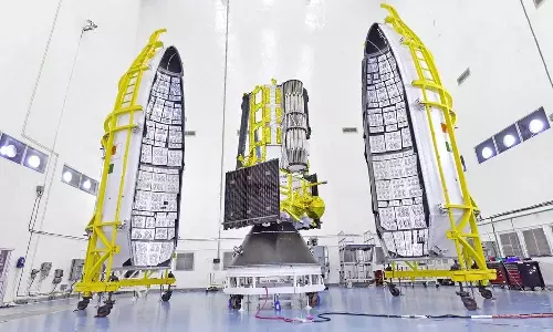 இஸ்ரோ- நாசா இணைந்து பூமியை ஆய்வு செய்யும் செயற்கைக்கோளை விண்ணில் செலுத்துகிறது