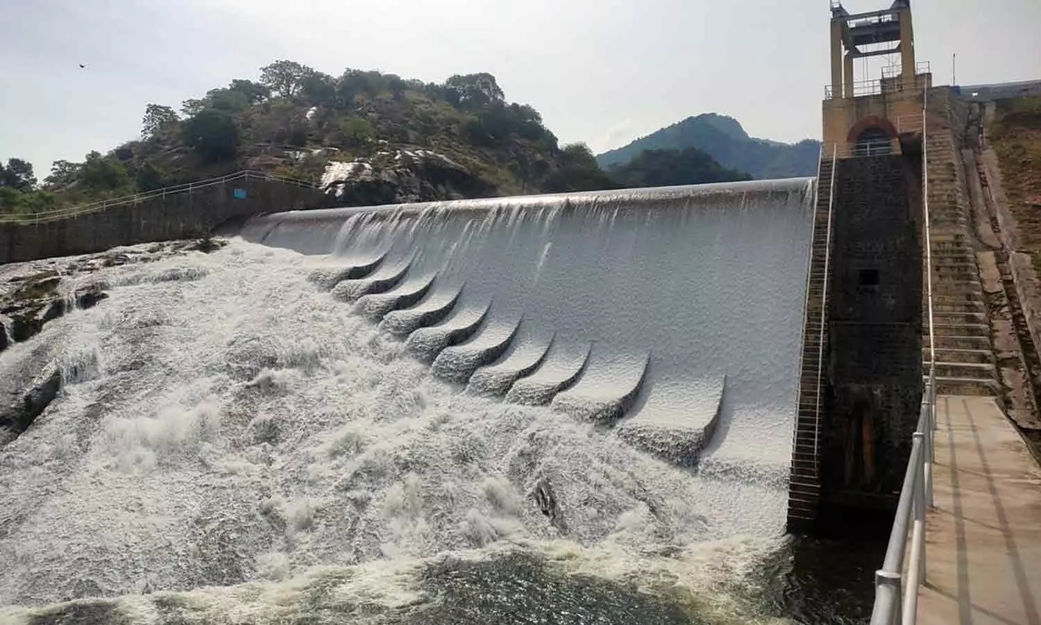 நீர்வரத்து அதிகரிப்பால் 65 அடியை நெருங்கும் வைகை அணை நீர்மட்டம்