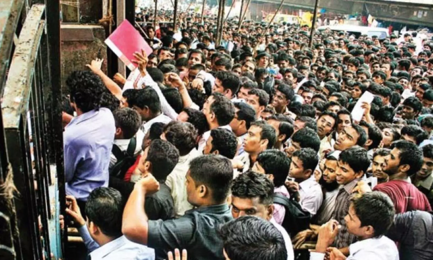 உண்மையை மறைத்து தவறான வேலையின்மை விகிதத்தை வெளியிட்ட மத்திய அரசு? - Reuters வெளியிட்ட அதிர்ச்சி ஆய்வு!