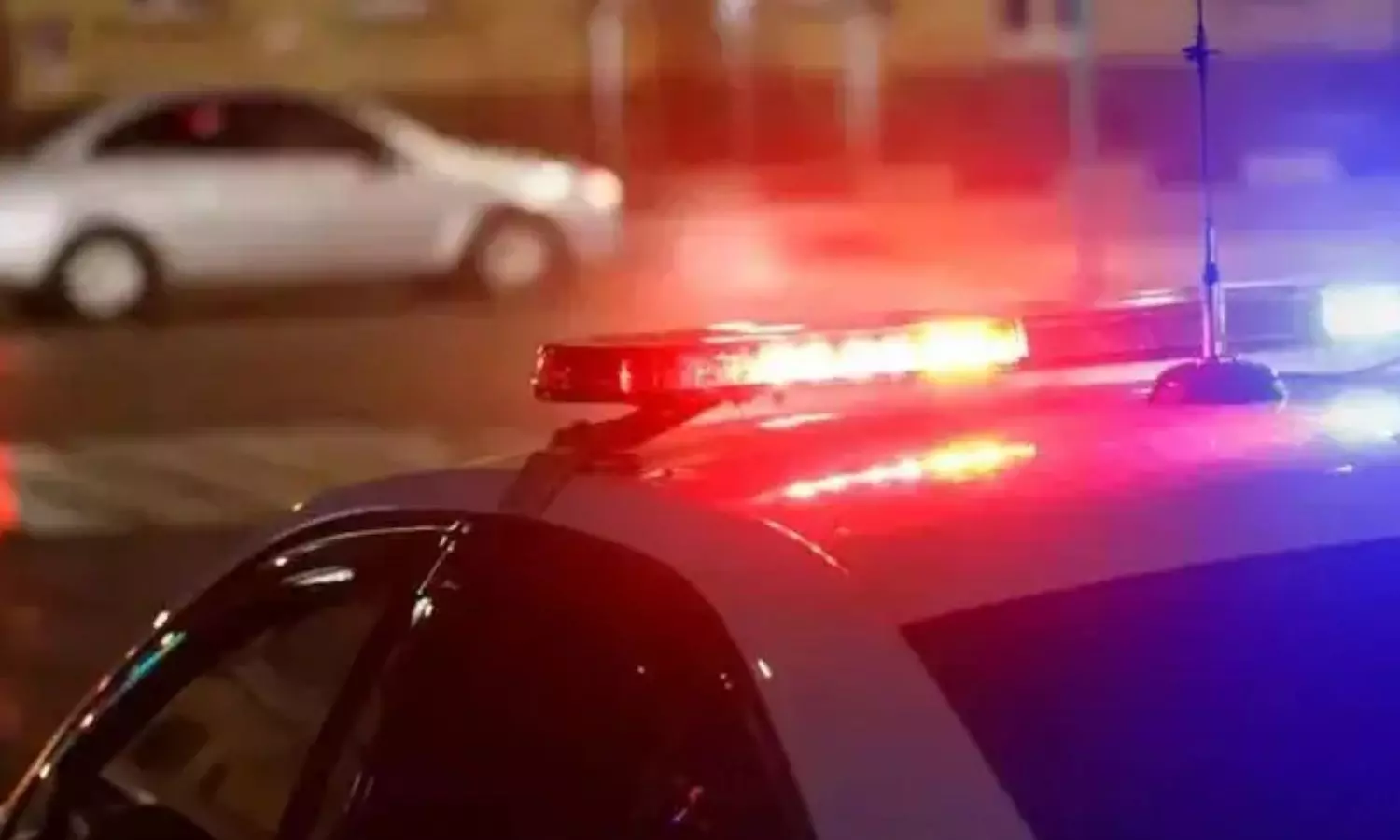 அயர்லாந்தில் ஆடைகளை களைந்து இனவெறி தாக்குதல்.. இந்தியர் படுகாயம்