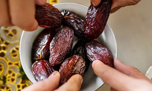 தினமும் பேரீச்சம் பழம் அதிகம் சாப்பிடுவதால் ஏற்படும் பக்கவிளைவுகள்