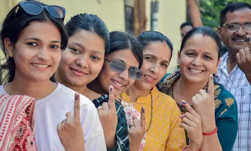 சிறப்பு தீவிர திருத்தம்: பீகாரில் 52 லட்சம் வாக்காளர் பெயர் நீக்கம்