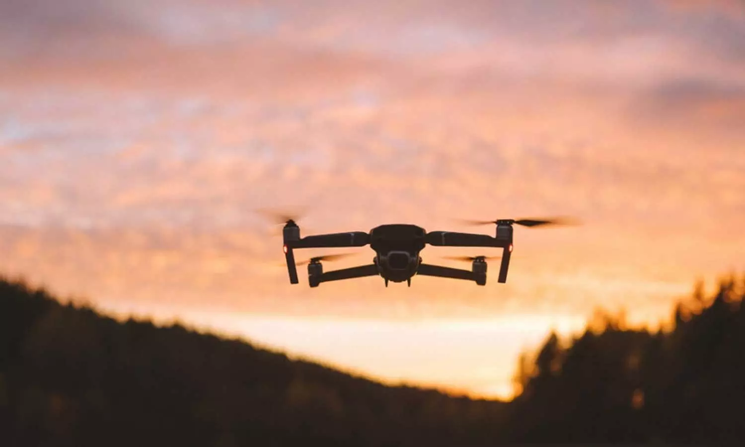 பஞ்சாப் எல்லையில் 6 பாகிஸ்தான் டிரோன்களை சுட்டு வீழ்த்தியது BSF..! பஞ்சாப் எல்லையில் 6 பாகிஸ்தான் டிரோன்களை சுட்டு வீழ்த்தியது BSF..!