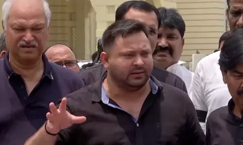 பீகார் சட்டசபை தேர்தலை புறக்கணிப்பதை தவிர வேறு வழியில்லை: தேஜஸ்வி யாதவ்