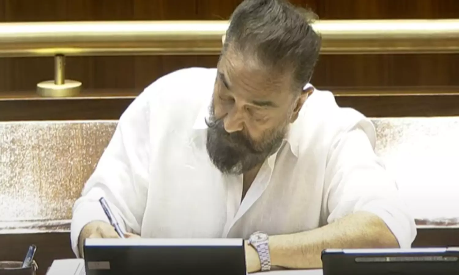 நமது நாட்டை பிரிவினை ஆபத்துகளில் இருந்து மீட்க வேண்டும்- கமல்ஹாசன்