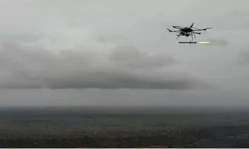 டிரோனில் இருந்து ஏவுகணையை செலுத்தி டிஆர்டிஓ சோதனை..!