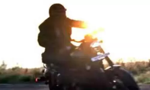 ஏகப்பட்ட மாற்றங்களுடன் வெளியீட்டுக்கு ரெடியாகும் யெஸ்டி ரோட்ஸ்டர்