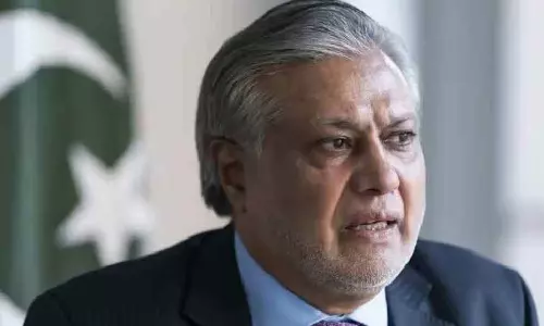 அமெரிக்காவின் முடிவை நாங்கள் எதிர்க்கவில்லை- பாகிஸ்தான் மந்திரி சொல்கிறார்