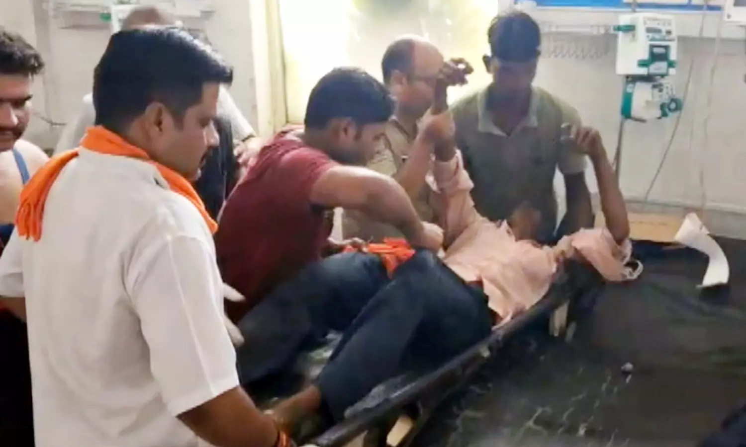 ஹரித்துவார் அம்மன் கோவிலில் கூட்ட நெரிசல்- 6 பக்தர்கள் உயிரிழப்பு