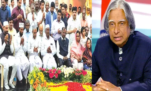 அப்துல் கலாம் நினைவுநாள் - நினைவிடத்தில் கலெக்டர், எம்.எல்.ஏ. மரியாதை