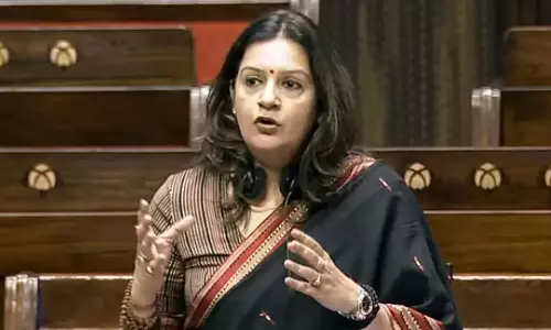 இந்தியர்களின் ரத்தத்தில் லாபம் பார்க்காதீர்: பிசிசிஐ அமைப்பை சாடிய சிவசேனா எம்.பி.