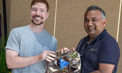 40 கோடி Subscribers - யூடியூபர் Mr Beast-யை கௌரவித்த யூடியூப்