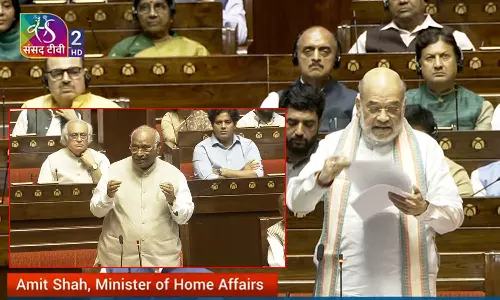 மாநிலங்களவையில் பிரதமர் மோடி பதில் அளிக்கக்கோரி எதிர்க்கட்சிகள் வெளிநடப்பு..!