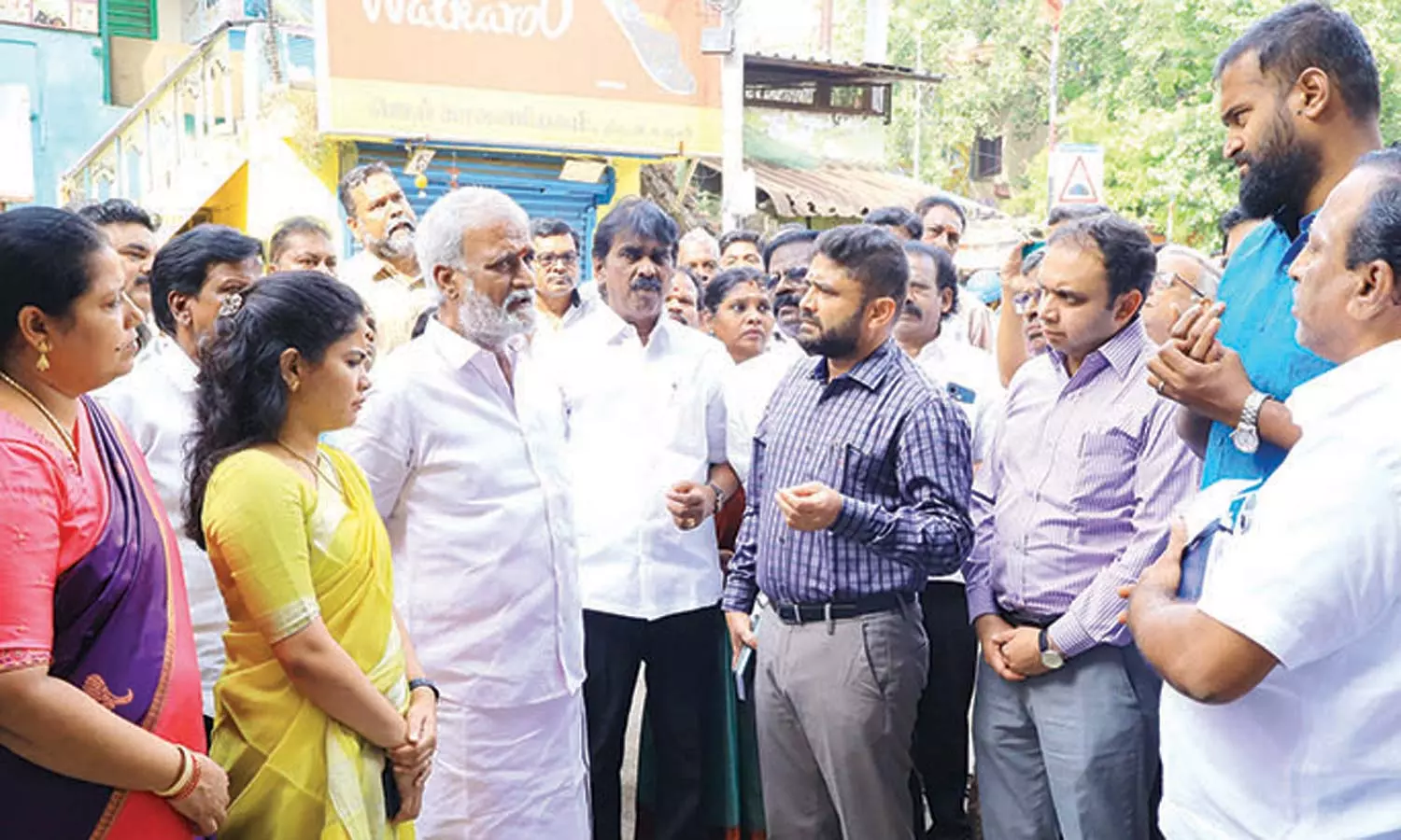 விஜய் 2026-க்கு பிறகு மீண்டும் சினிமாவுக்கு சென்று விடுவார்- அமைச்சர் சேகர்பாபு விஜய் 2026-க்கு பிறகு மீண்டும் சினிமாவுக்கு சென்று விடுவார்- அமைச்சர் சேகர்பாபு
