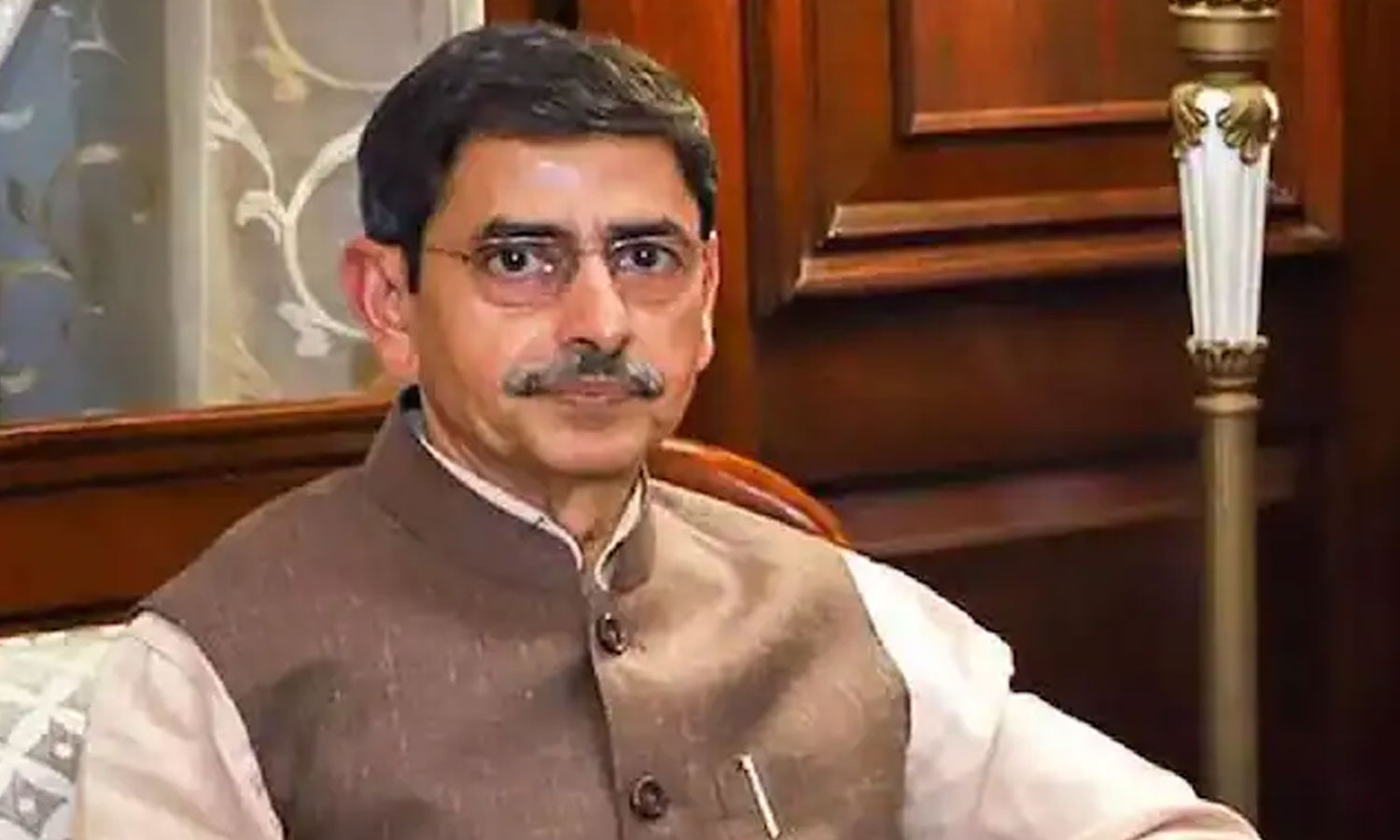 கவர்னர் ரவி மாற்றப்படுகிறாரா? திடீரென பரவிய பரபரப்பு தகவல் கவர்னர் ரவி மாற்றப்படுகிறாரா? திடீரென பரவிய பரபரப்பு தகவல்