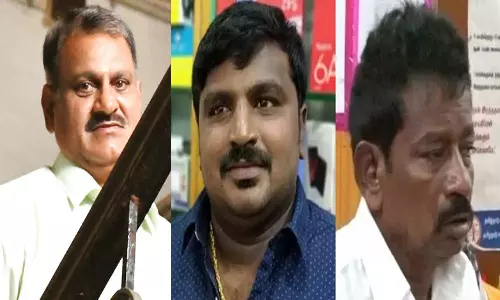 தந்தை, மகனை போலீசார் தாக்கியதற்கும், எனக்கும் தொடர்பு இல்லை- இன்ஸ்பெக்டர் ஸ்ரீதர் பிரமாண வாக்குமூலம் தாக்கல்