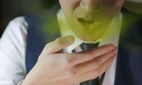 வாய் துர்நாற்றத்தை போக்கும் எளிய வழிகள்...