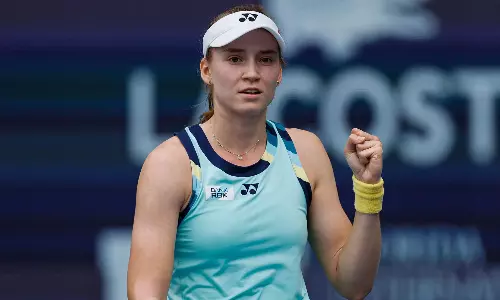 கனடா ஓபன் டென்னிஸ்: 3வது சுற்றுக்கு முன்னேறினார் ரிபாகினா