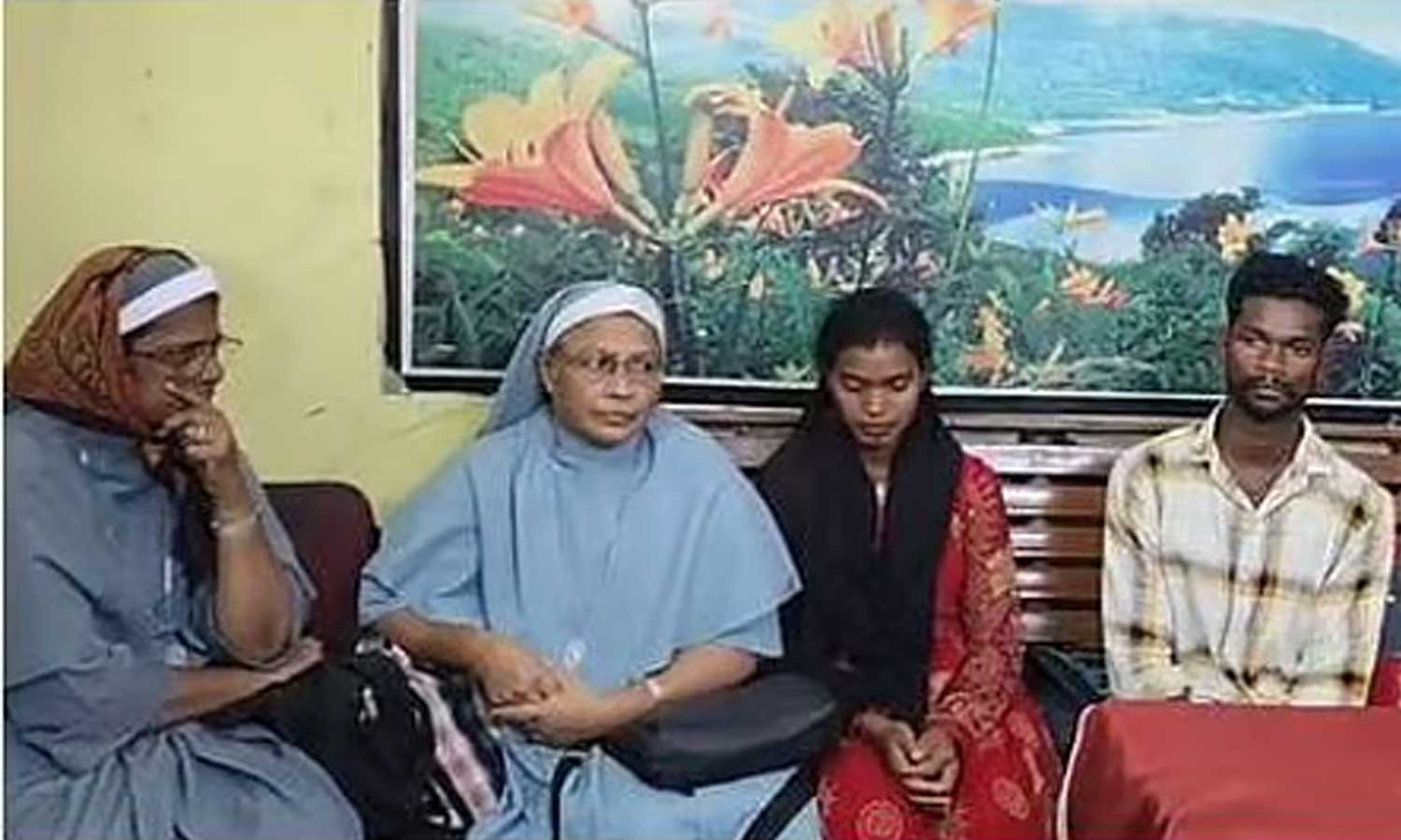 மதமாற்ற வழக்கு: கேரள கன்னியாஸ்திரிகளுக்கு ஜாமீன் வழங்கியது NIA நீதிமன்றம் மதமாற்ற வழக்கு: கேரள கன்னியாஸ்திரிகளுக்கு ஜாமீன் வழங்கியது NIA நீதிமன்றம்