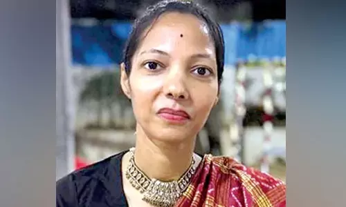 கடவுளிடம் செல்வதாக கூறி 5-வது மாடியில் இருந்து குதித்து பெண் தற்கொலை