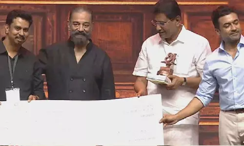 அகரம் அறக்கட்டளைக்கு ரூ.50 லட்சம் நன்கொடை வழங்கினார் இயக்குநர் ஞானவேல்