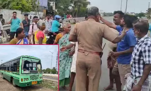 அரசு பஸ் கண்ணாடி உடைப்பு- பொதுமக்கள் சாலை மறியல்