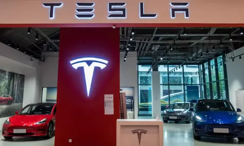 இந்தியாவில் 2-வது ஷோரூமை திறக்கும் டெஸ்லா.. எங்கு தெரியுமா?