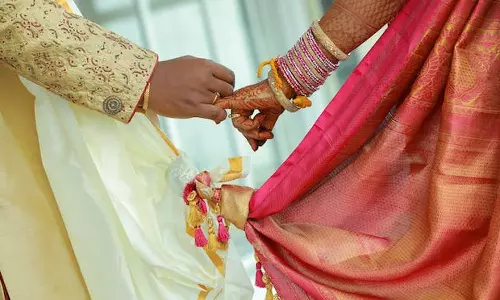 பெற்றோர் சம்மதம் இல்லாமல் காதல் திருமணம் செய்ய தடை- பஞ்சாப் கிராமத்தில் தீர்மானம்