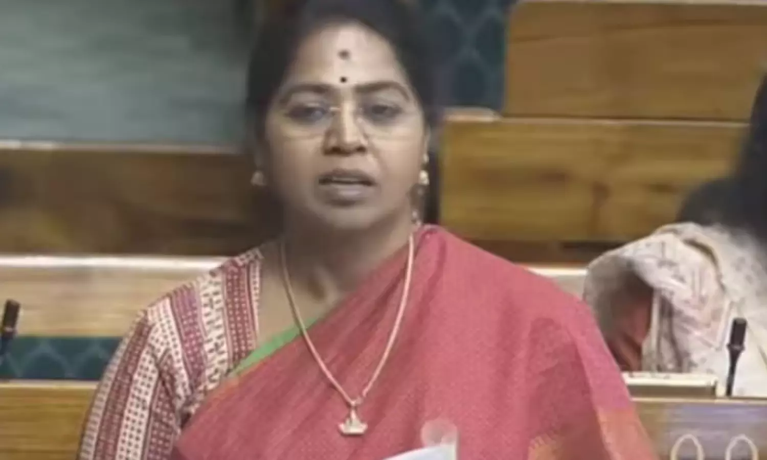 மயிலாடுதுறை காங்கிரஸ் எம்.பி. சுதாவிடம் நகை பறிப்பு- குற்றவாளி கைது