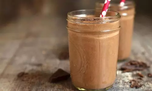 குட்டீஸ்களுக்கு விருப்பமான சாக்லேட் ஸ்மூத்தி