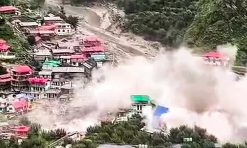 உத்தரகாண்ட் வெள்ளம்: அரசு வழங்கிய ரூ.5000 நிவாரணம் - அவமானகரமானது என புறக்கணித்த மக்கள்