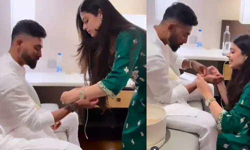 சிராஜுக்கு ராக்கி கயிறு கட்டி விட்ட பாலிவுட் நடிகை - இதன் காரணம் தான் ஹைலைட்!