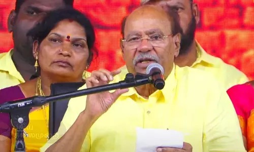 பாமக மகளிர் மாநாடு- வன்னியர் இடஒதுக்கீடு, பூரண மதுவிலக்கு உள்ளிட்ட 14 தீர்மானங்கள் நிறைவேற்றம்