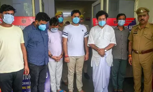 உ.பி.யில் துணிகரம்: போலி போலீஸ் ஸ்டேஷன் நடத்திய மோசடி கும்பல் கைது