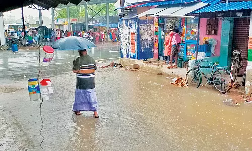 டெல்டா மாவட்டங்களில் விடிய விடிய வெளுத்து வாங்கிய கனமழை