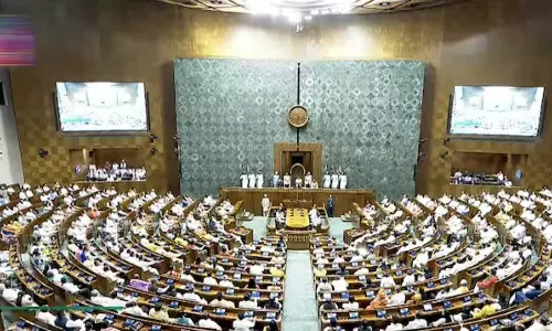 ஒரு பக்கம் எதிர்க்கட்சிகள் போராட்டம்: மறுபக்கம் இரண்டு SPORTS மசோதாக்கள் நிறைவேற்றம்