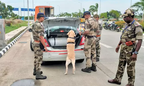 சுதந்திர தினத்தை முன்னிட்டு திருச்சி விமான நிலையத்தில் 5 அடுக்கு பாதுகாப்பு