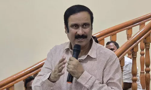 மாணவர் சேர்க்கை இல்லை என கூறி 207 அரசு பள்ளிகளை மூடுவதா? அன்புமணி கண்டனம்