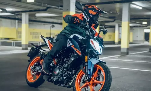 என்ட்ரி லெவலில் புதிய பைக் அறிமுகம் செய்த கேடிஎம் - விலை எவ்வளவு தெரியுமா?