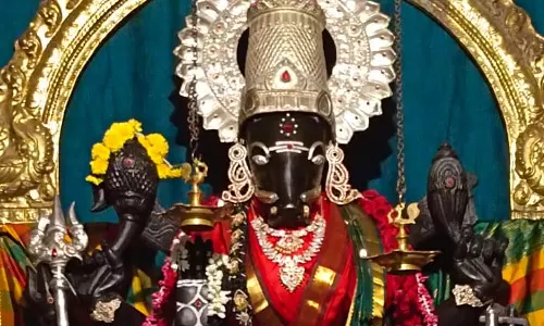 தீராத வழக்கை தீர்க்கும் வராகி அம்மன் வழிபாடு